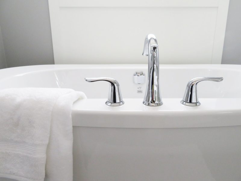 bath-bathroom-bathtub-534116.jpg bath-bathroom-bathtub-534116.jpg